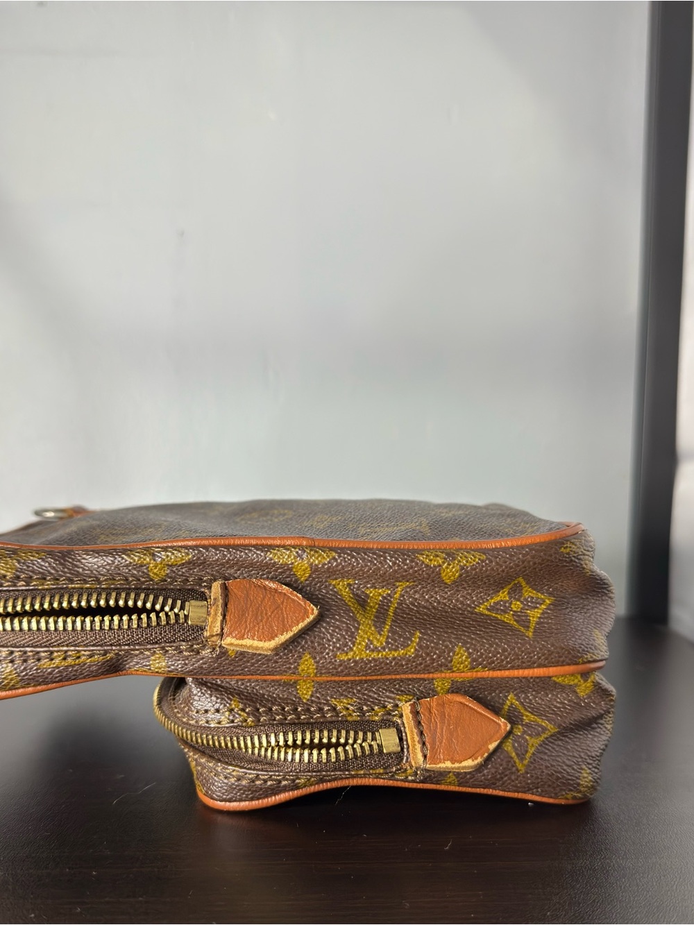 Louis Vuitton Brown Monogram Canvas Men’s Belt/Crossbody Bag - Picture 7 of 11
